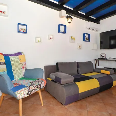 Four-bedroom In Zedno *