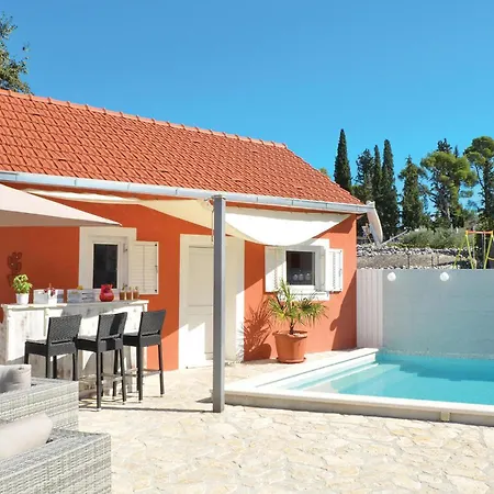Four-bedroom In Zedno * Trogir