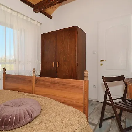 Four-bedroom In Zedno Trogir