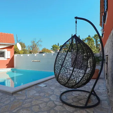 Prázdninový dům Four-bedroom In Zedno Trogir
