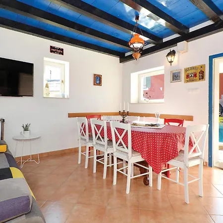 Four-bedroom In Zedno