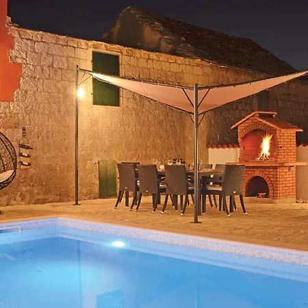 Four-bedroom In Zedno